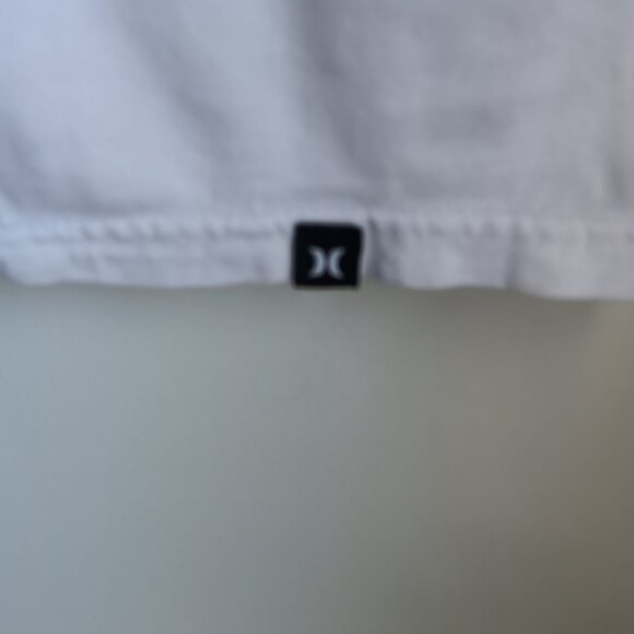 Mens  White  Hurley  Surf Short  Sleeve T-shirt  Size Large  Cotton  Logos C22 - Picture 3 of 5